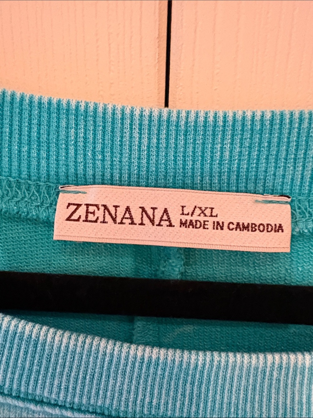 Zenana Outfitters Mineral-Wash Teal Short Sleeve Pocket Tee L/XL - Picture 3 of 6